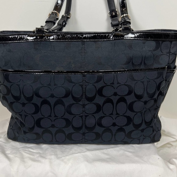 Coach Canvas Signature C Tote or Shoulder Handbag - Picture 6 of 14